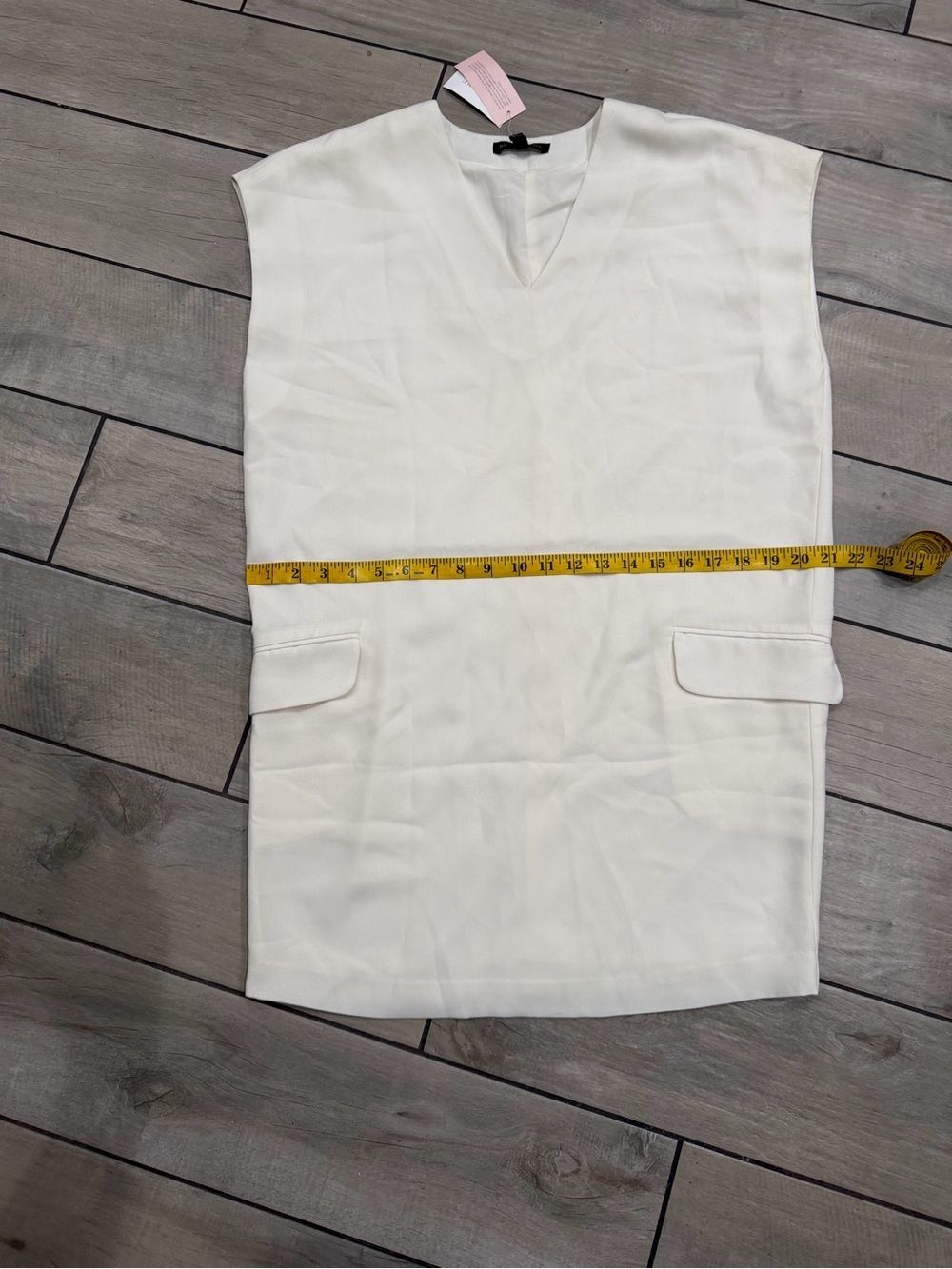 Banana republic cap sleeve v-neck cocoon mini dress in off white. petite small - Picture 13 of 15